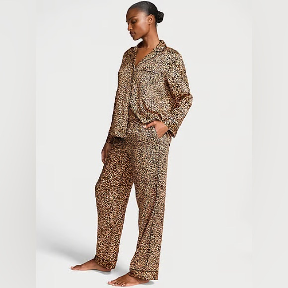 Victoria's Secret Other - Victoria's Secret Satin Long Pajama Set Large Animal Print Cheetah Lounge Sleep